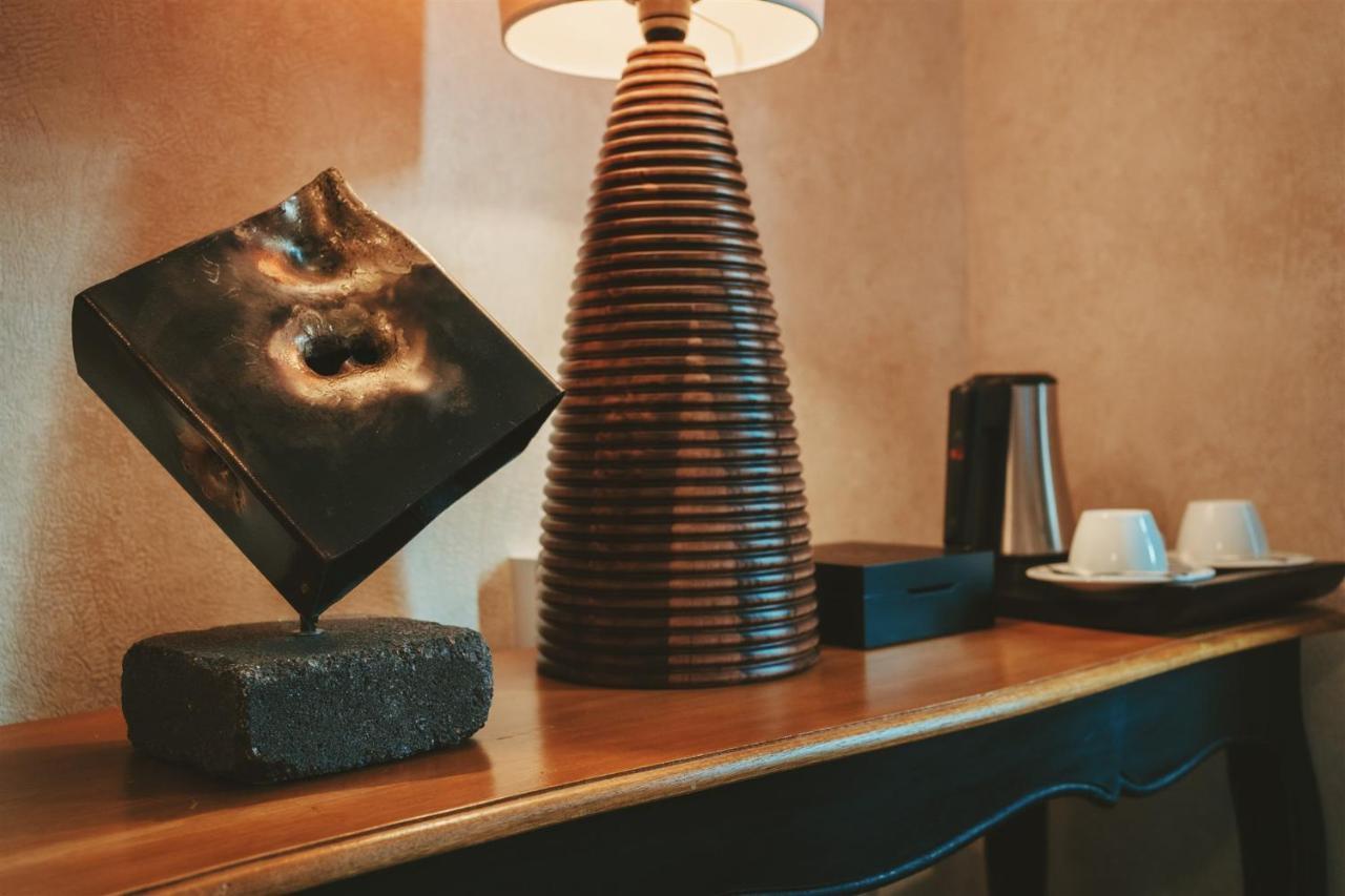 Logis Hotels Chateau De La Barge Chaintre Экстерьер фото
