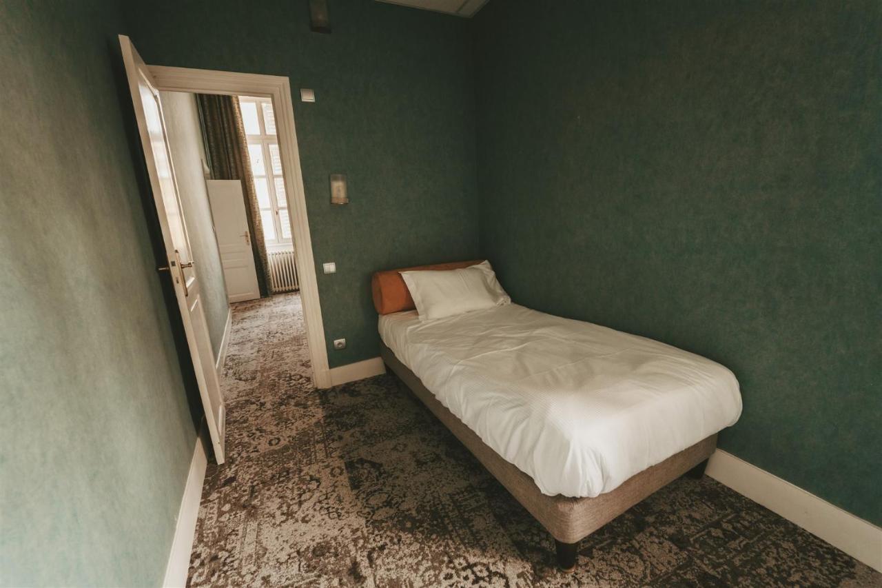 Logis Hotels Chateau De La Barge Chaintre Экстерьер фото