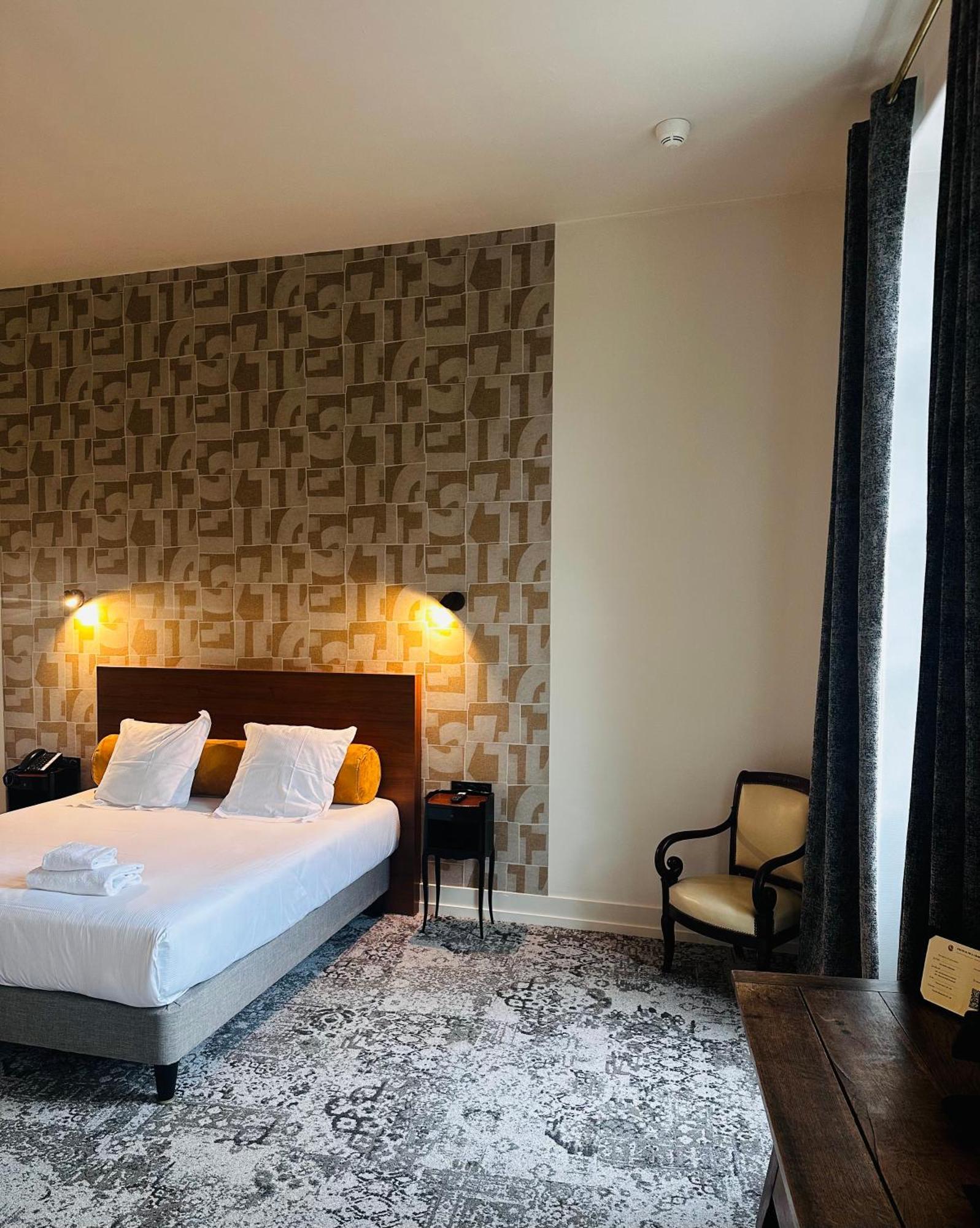 Logis Hotels Chateau De La Barge Chaintre Экстерьер фото